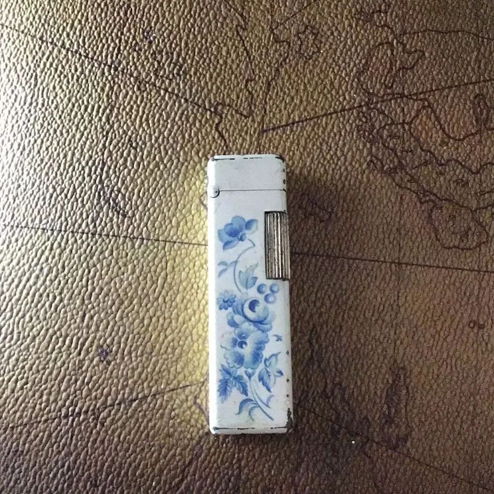 Vintage floral, print ladies candle striker